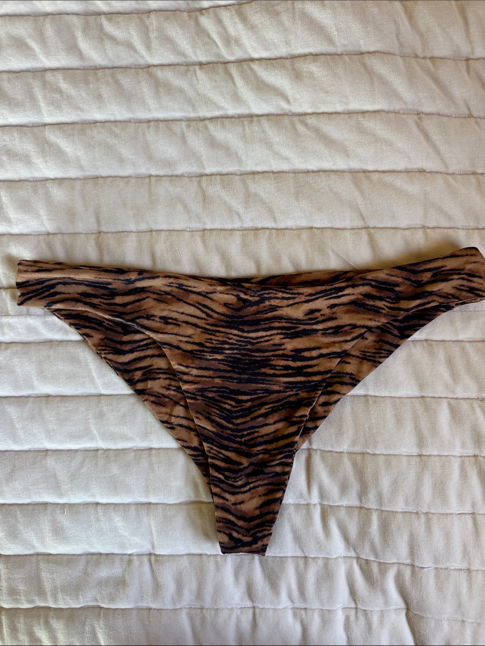 Indah tiger print bikini bottoms large